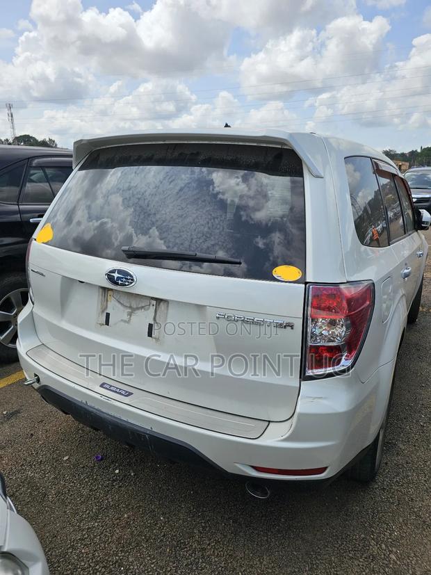 Subaru Forester 2010 White
