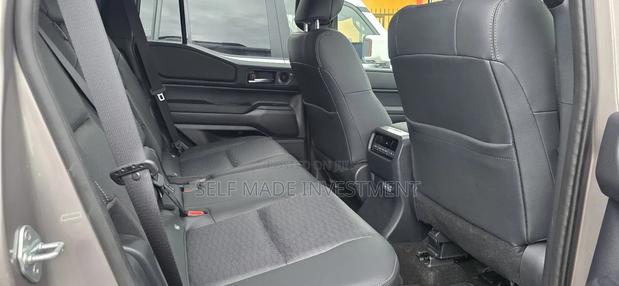 Toyota Land Cruiser Prado 2024 Gray