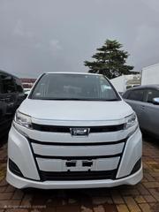 Toyota Noah 2017 Pearl for sale