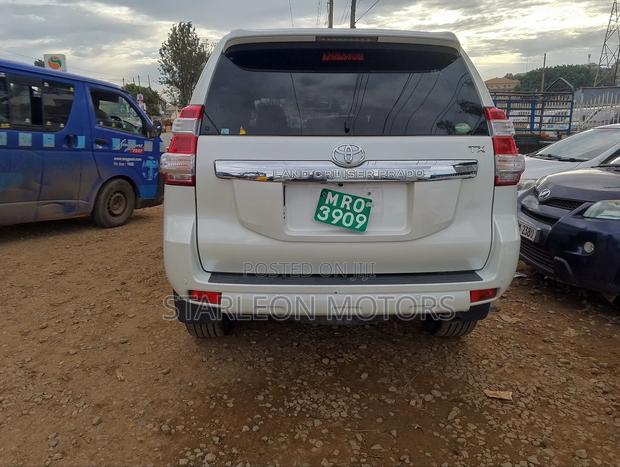 Toyota Land Cruiser Prado 2016 White