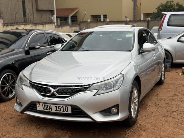 Toyota Mark X 2012 Silver
