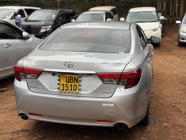 Toyota Mark X 2012 Silver