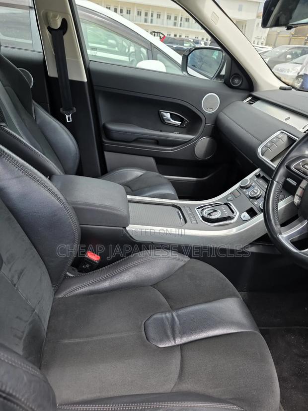Land Rover Range Rover Evoque Pure 4dr SUV AWD (2.0L 4cyl Turbo 9A) White