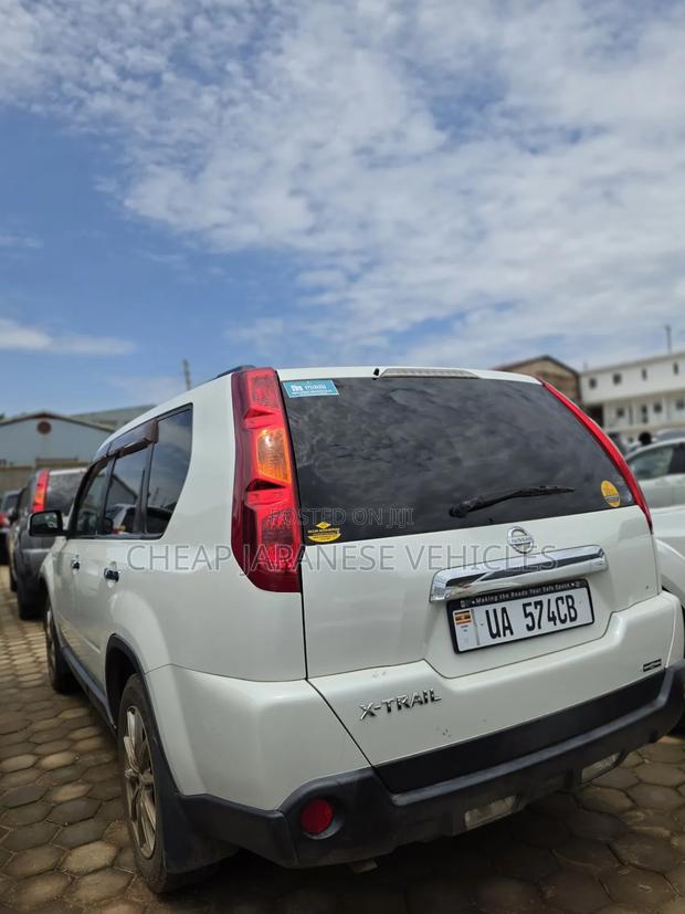 Nissan X-Trail 2010 White