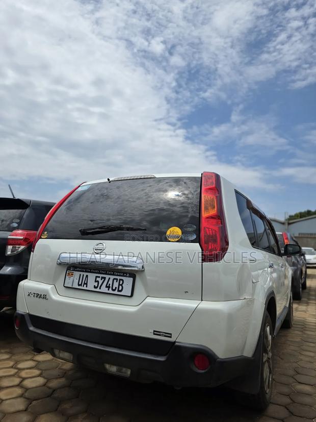 Nissan X-Trail 2010 White