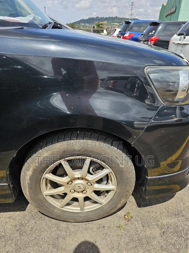 Toyota Corolla Rumion 2010 Black