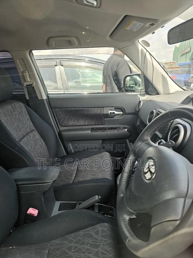 Toyota Corolla Rumion 2010 Black