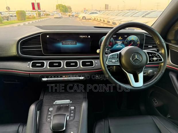 Mercedes-Benz GLE-Class GLE 300d 4MATIC 2024 Silver
