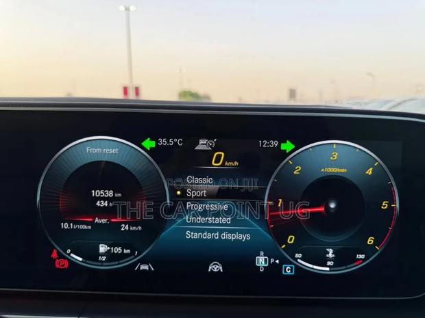 Mercedes-Benz GLE-Class GLE 300d 4MATIC 2024 Silver