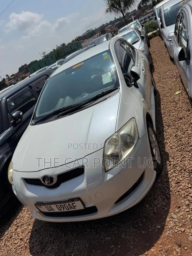 Toyota Auris 2010 White
