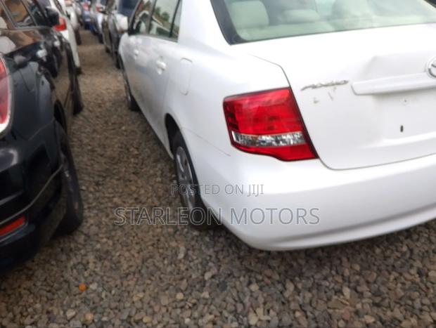 Toyota Axio 2010 White