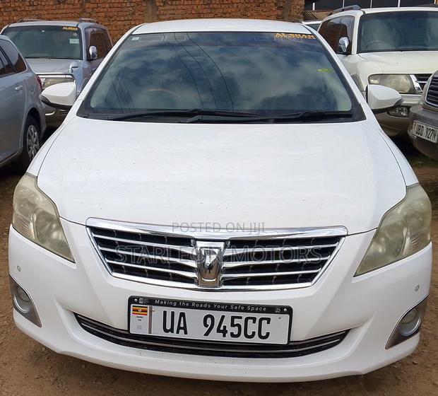 Toyota Premio 2013 White