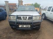 Nissan Navara 2000 Gray for sale