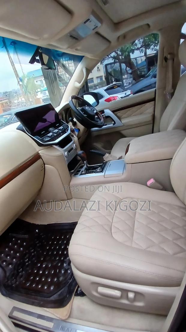 Toyota Land Cruiser 2017 Black
