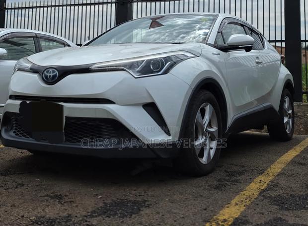 Toyota C-HR 2017 Pearl