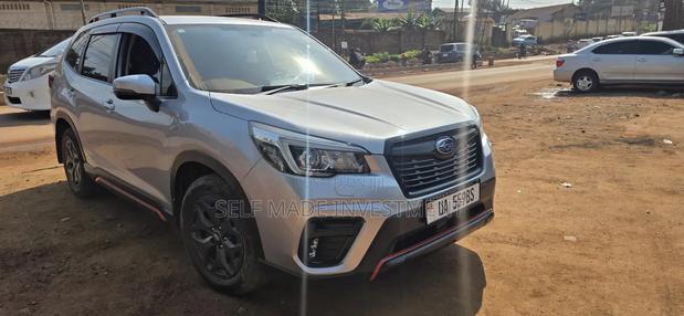 Subaru Forester 2019 Silver