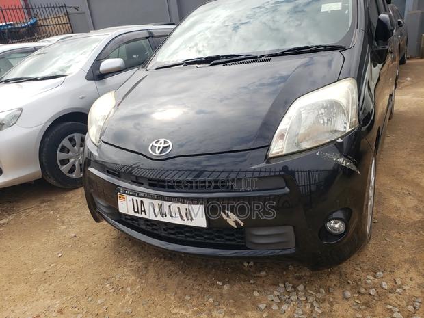Toyota Passo Sette 1.5 AWD 2011 Black