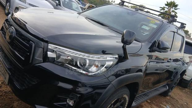 Toyota Land Cruiser Prado 2018 Black