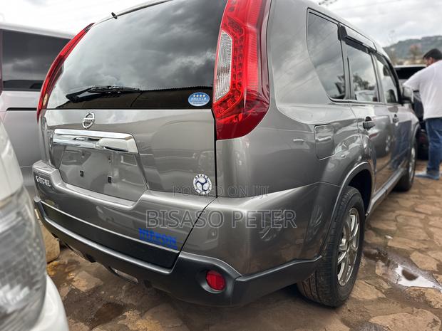 Nissan X-Trail 2.0 Petrol AWD 2013 Gray