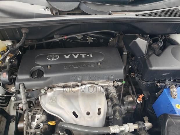 Toyota Harrier 2.4 2010 White