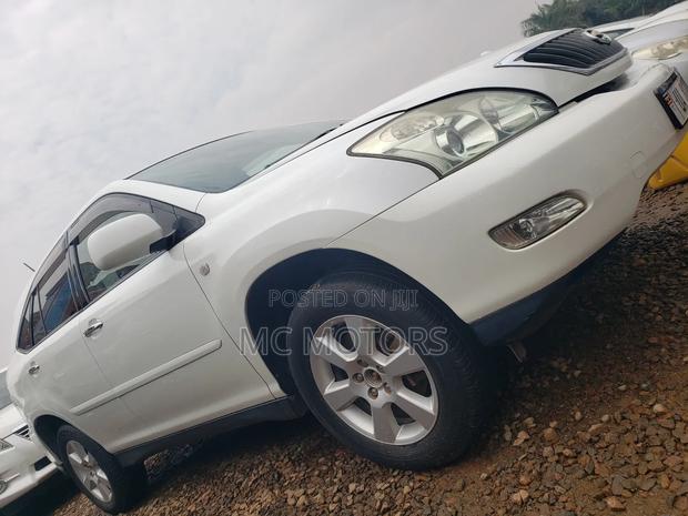 Toyota Harrier 2.4 2010 White
