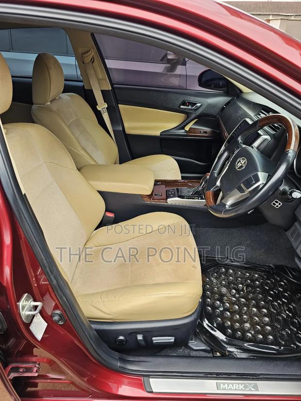 Toyota Mark X 2013 Maroon