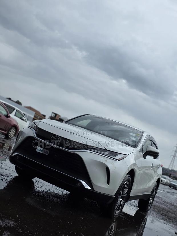 Toyota Harrier 2.0 2020 Pearl