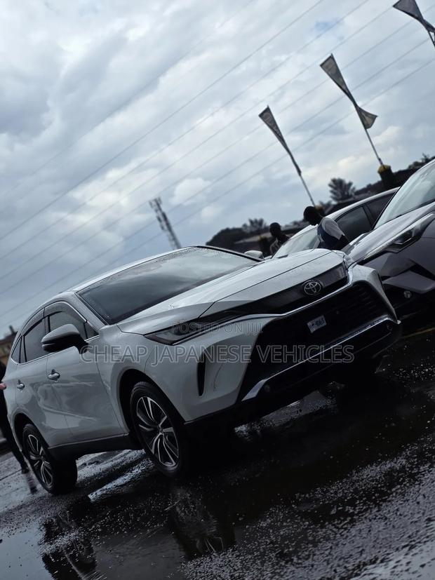 Toyota Harrier 2.0 2020 Pearl
