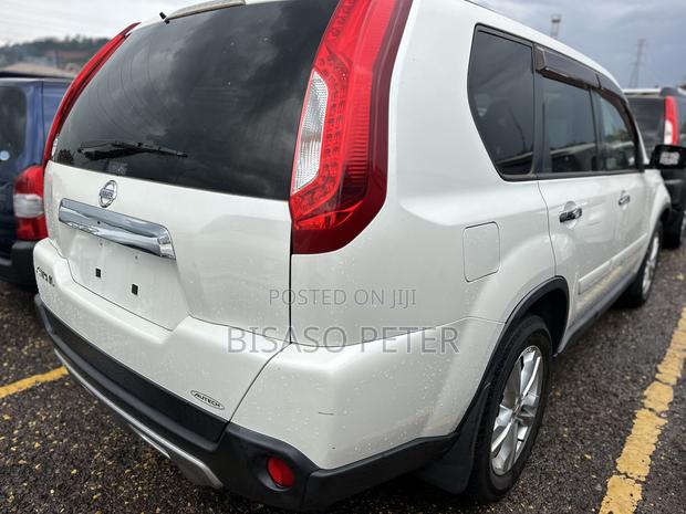 Nissan X-Trail 2.0 Petrol XE 2012 White