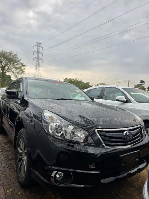 Subaru Outback 2013 Black
