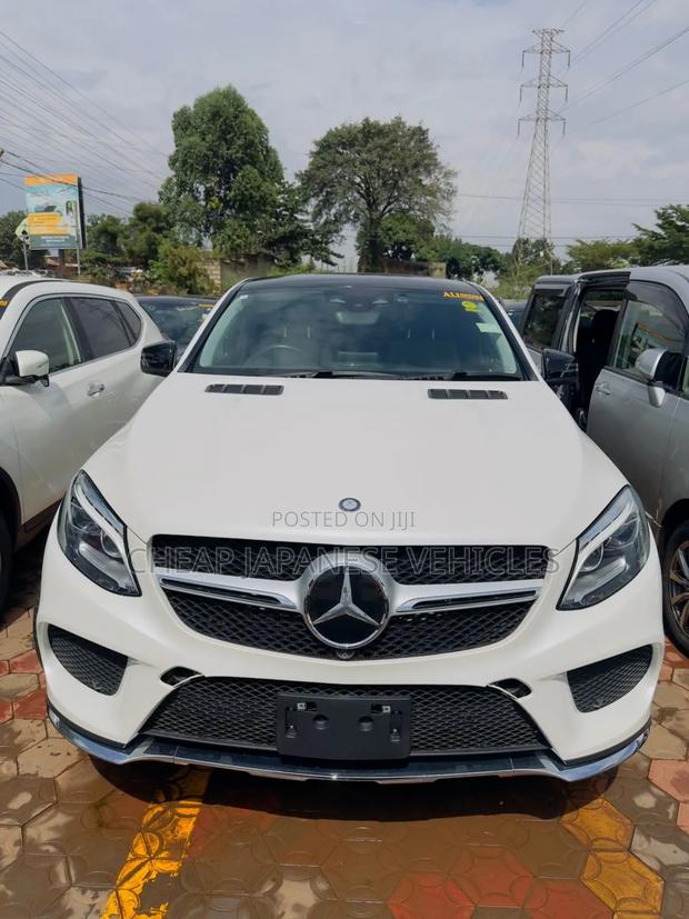 Mercedes-Benz GLE-Class GLE 350d 4MATIC 2018 White