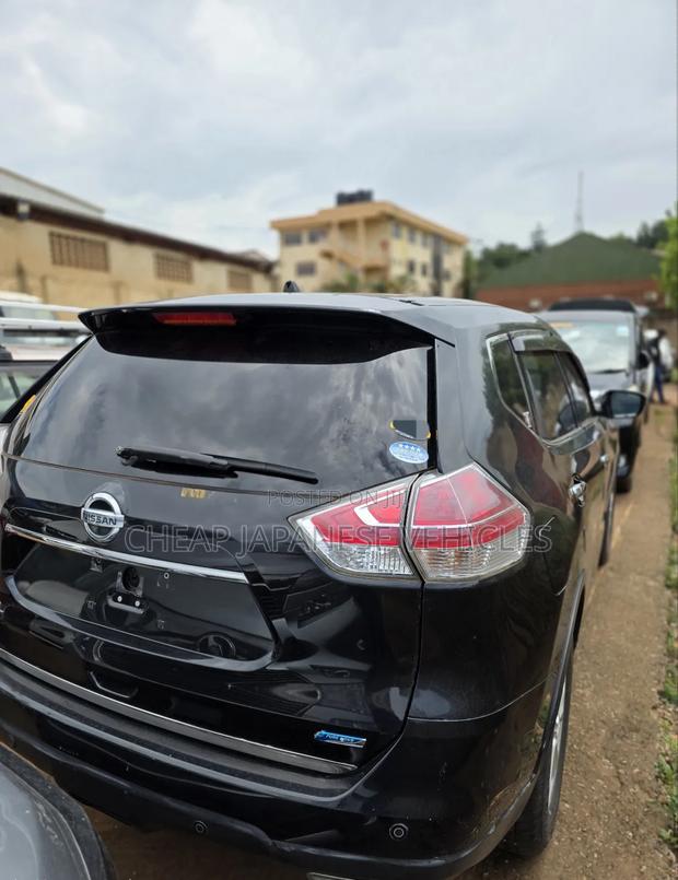 Nissan X-Trail 2015 Black