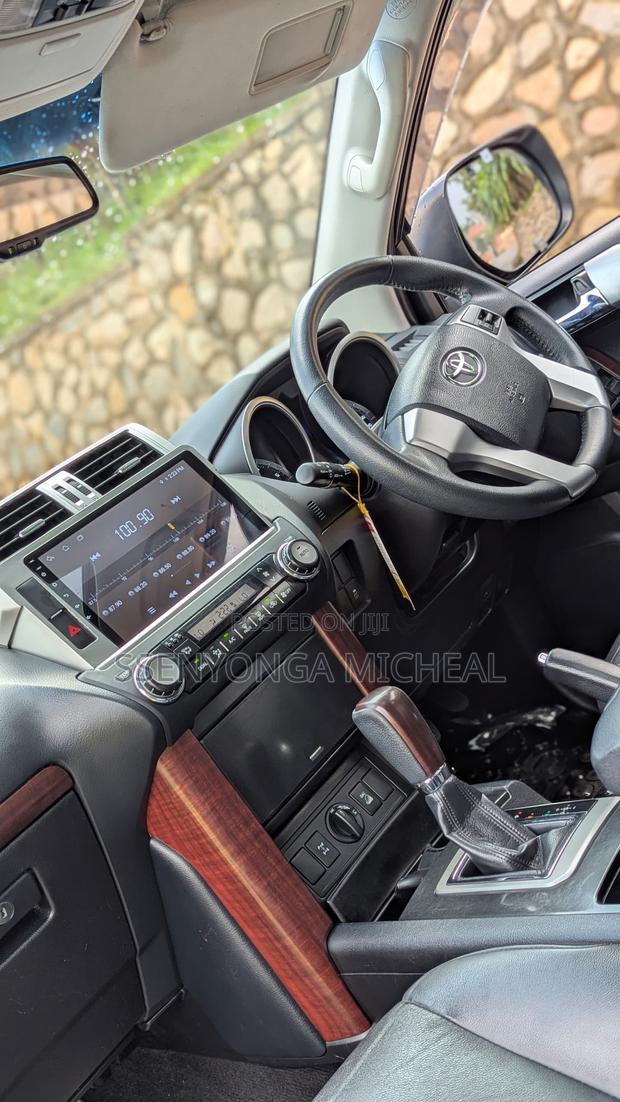 Toyota Land Cruiser Prado 2018 Black