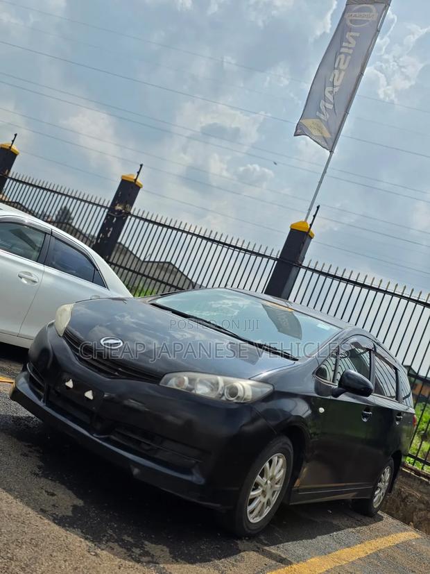 Toyota Wish 2012 Black