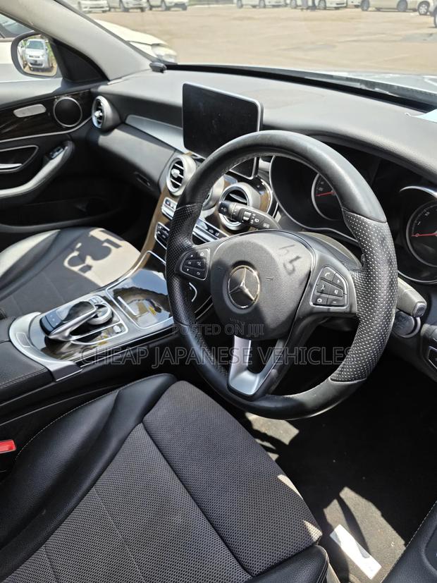 Mercedes-Benz C200 2017 Silver