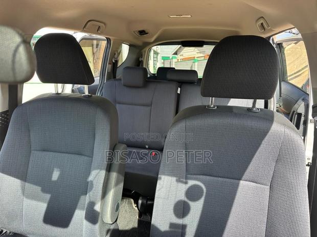 Toyota Sienta 1.5 AWD 2016 Silver