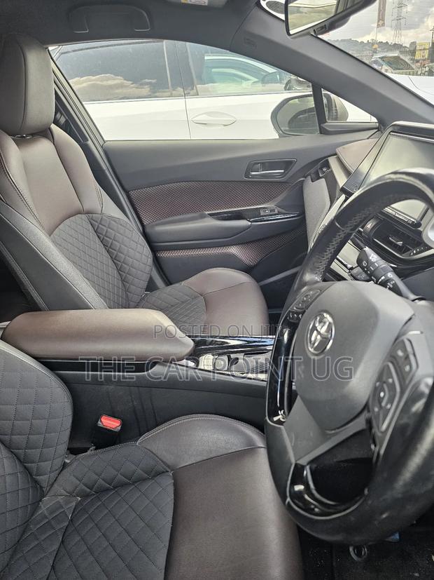 Toyota C-HR 2017 Gray