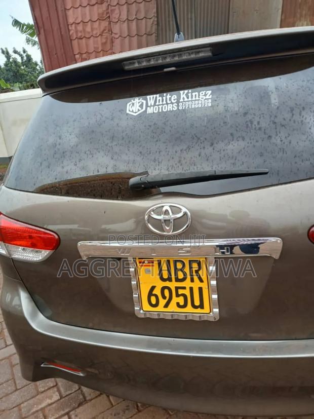Toyota Wish 2009 Burgundy