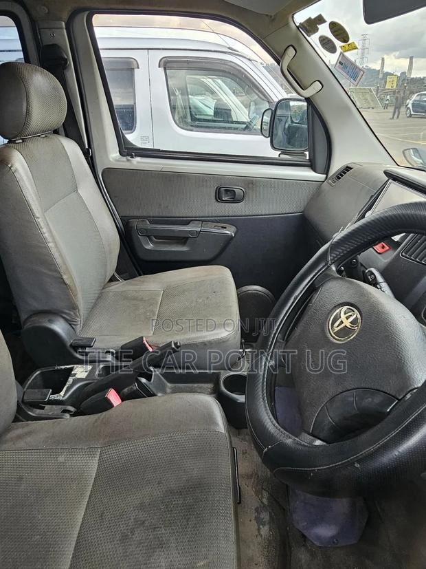 Toyota Lite-Ace 2013 Silver
