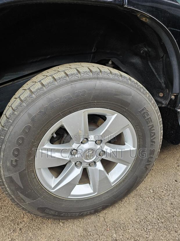 Toyota Land Cruiser Prado 2019 Black