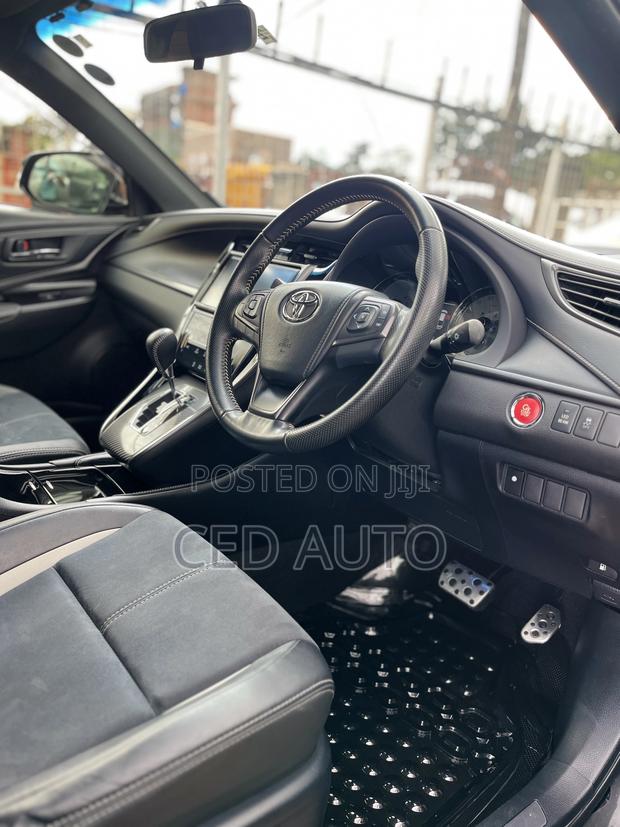 Toyota Harrier 2017 Black