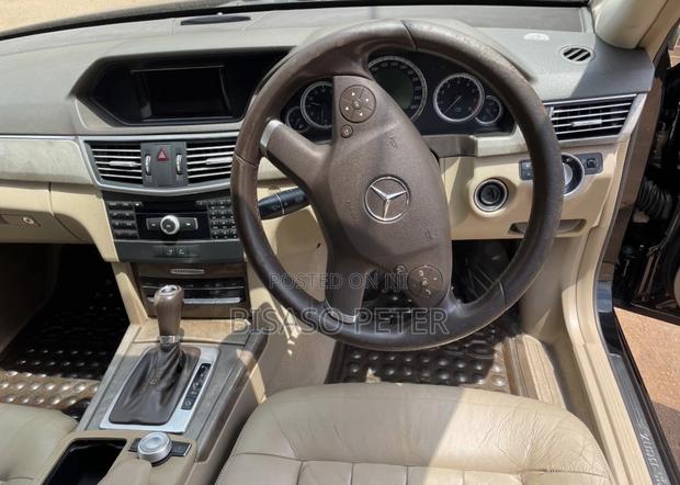 Mercedes-Benz E300 2010 Black