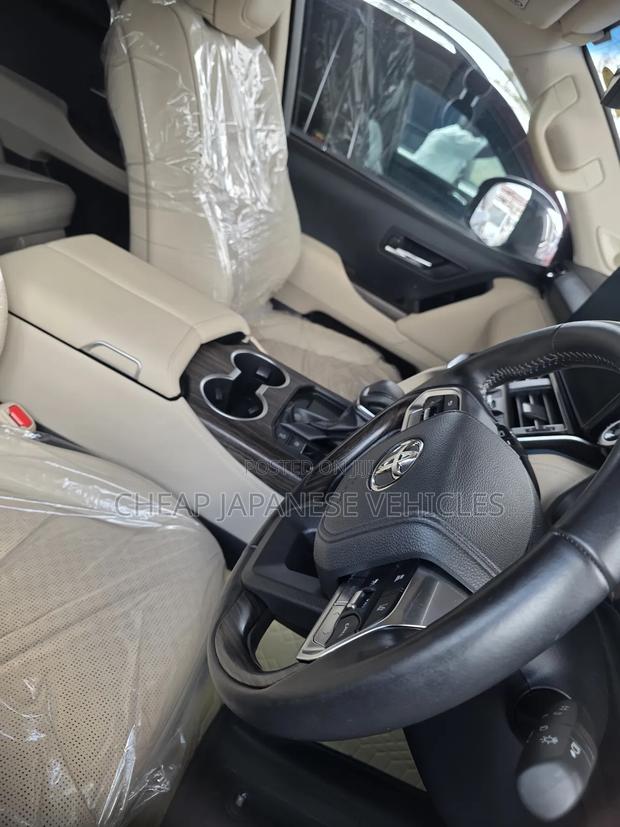 New Toyota Land Cruiser LC300 2023 Beige
