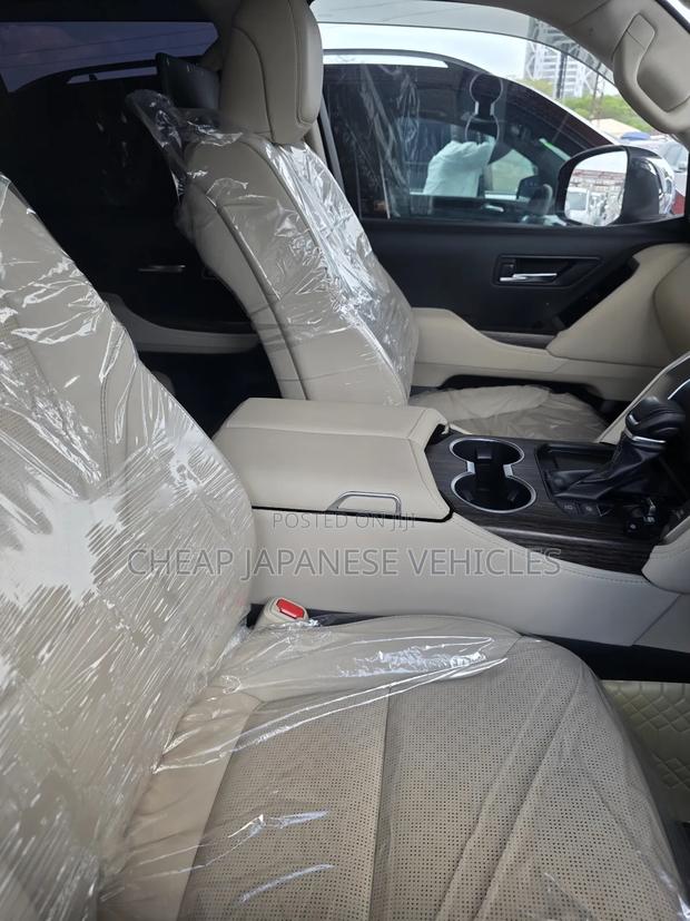 New Toyota Land Cruiser LC300 2023 Beige