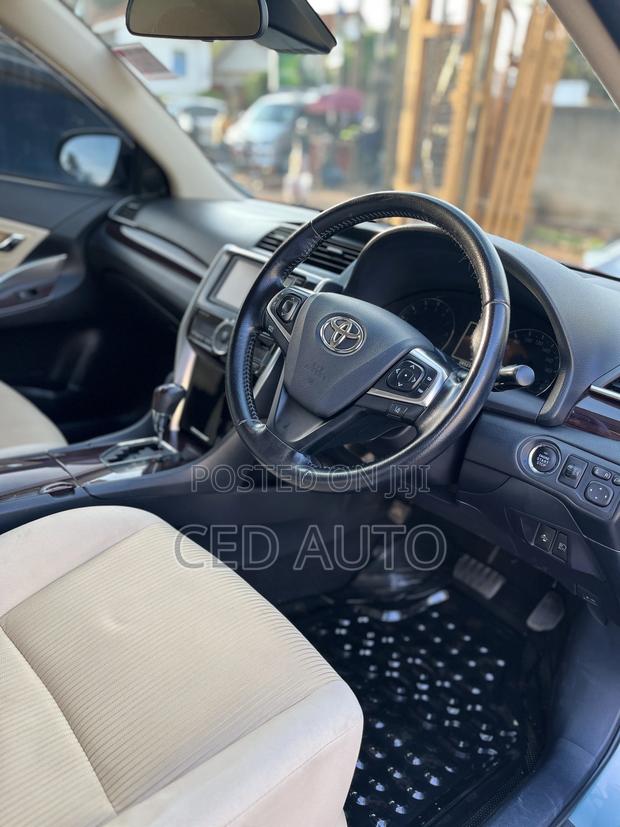 Toyota Premio 2016 Beige