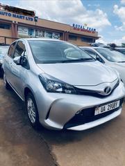 Toyota Vitz 2015 Silver for sale