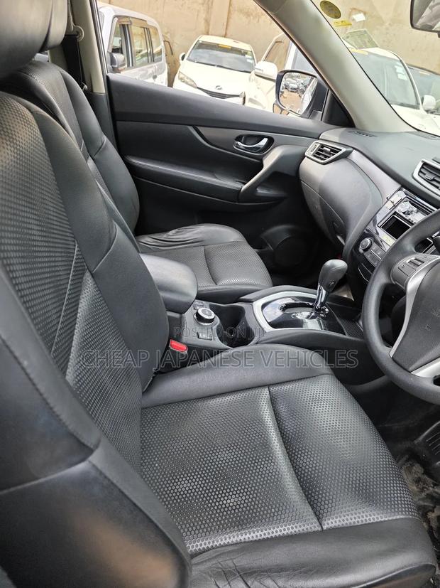 Nissan X-Trail 2015 Silver