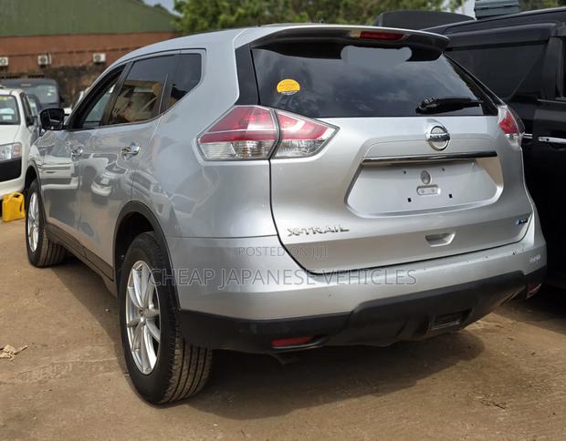 Nissan X-Trail 2015 Silver