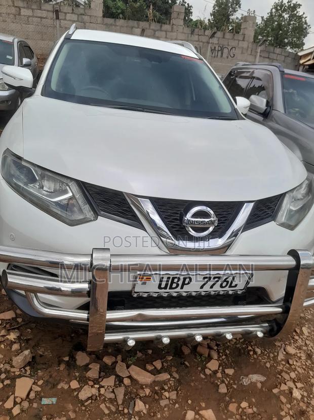Nissan X-Trail 2010 White