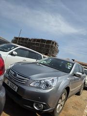 Subaru Outback 2.5i Limited 2011 Gray for sale